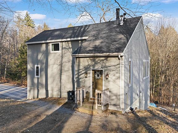 3rd image of 236 Buckley Road