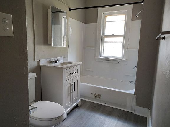 4th image of 2338-40 N 15th St