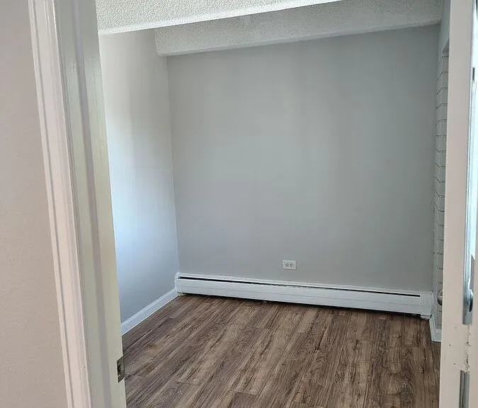 1960 Dallas St #302 — Photo 2