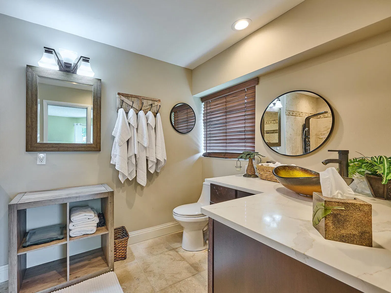 4 bed, 2204 sqft, $6,200 — Photo 3