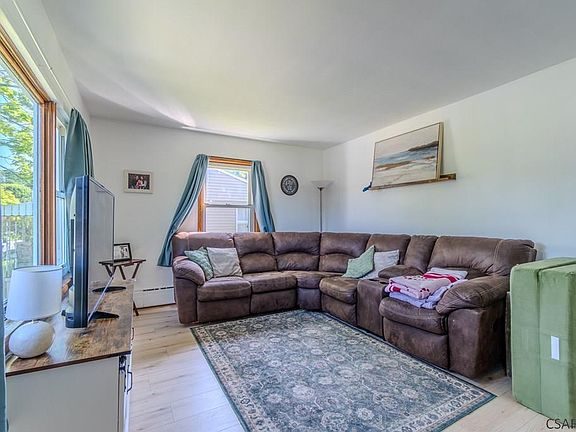 4th image of 206 Rean St