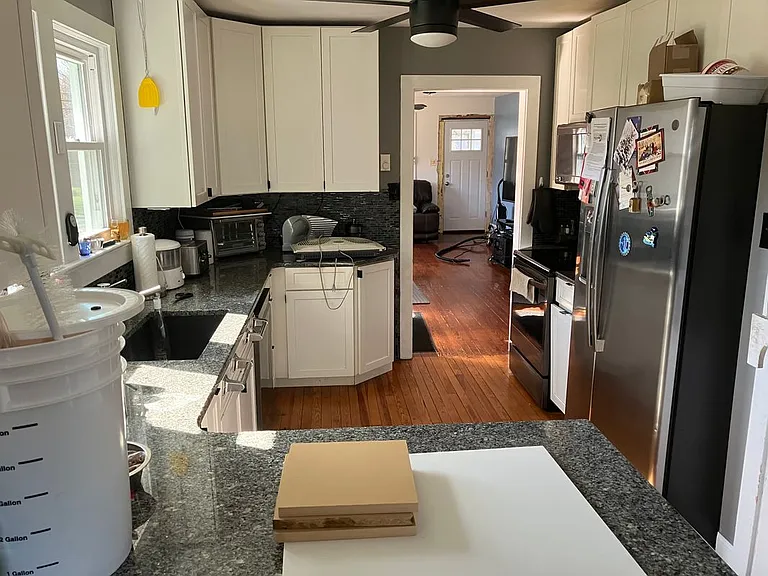 110 E Pittsfield St — Photo 18