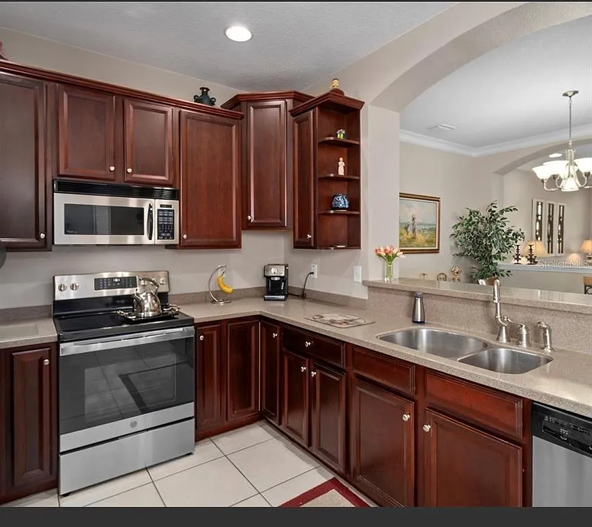 3 bed, 2.5 bath, 1820 sqft, $2,700 — Photo 3