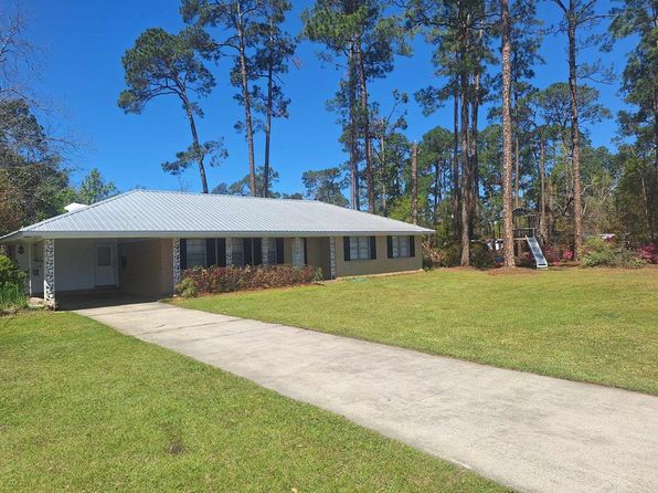 119 N Beach St, Baxley, GA 31513