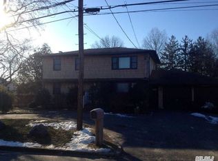 295 Concord St, Dix Hills, NY 11746