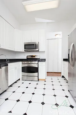 Rented by Mirador Real Estate | media 18