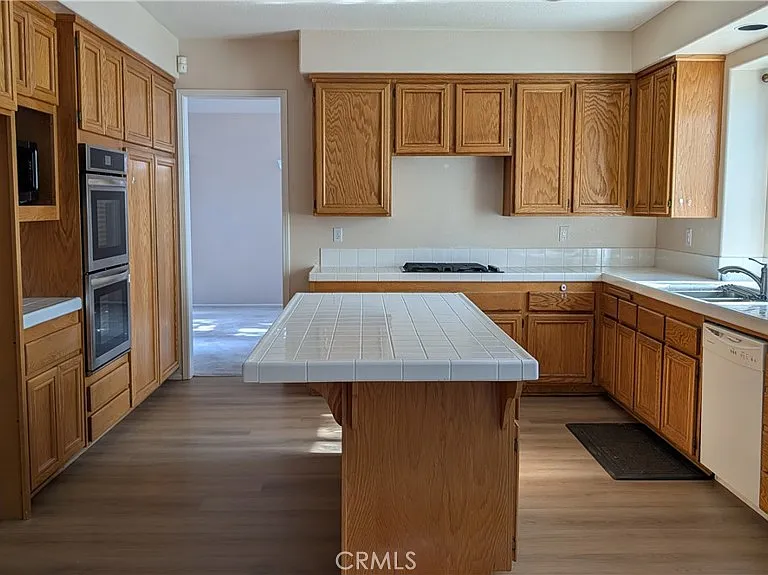 14364 Ashbury Dr — Photo 6