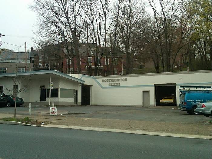 2nd image of 650 Northampton St