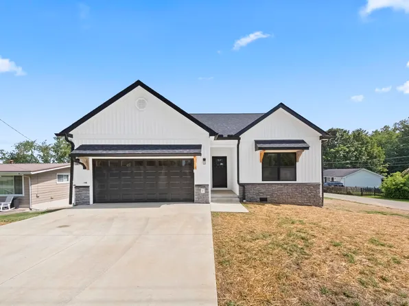 409 Poplar St, Flatwoods, KY 41139