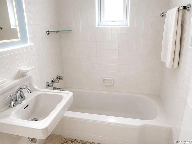 220 Pelham Rd #2H — Photo 7