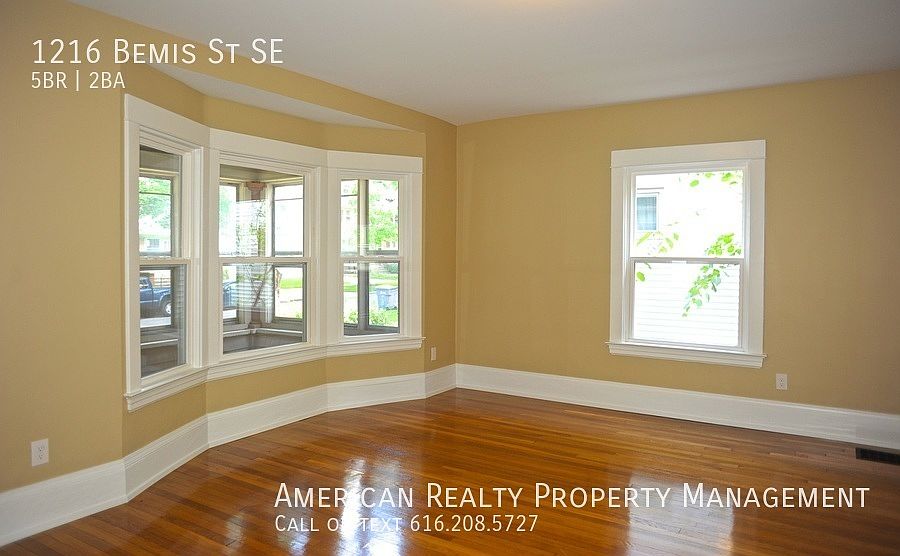 1216 Bemis St SE, Grand Rapids, MI 49506 Zillow