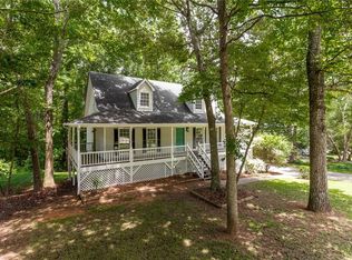 920 Maplelake Dr, Acworth, GA 30101