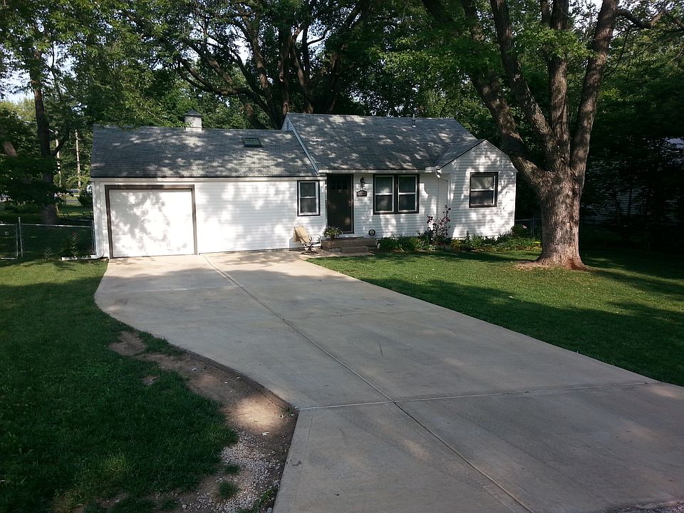 1st image of 11228 Applewood Dr