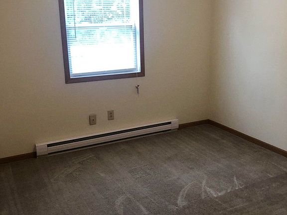 4th image of 218 Marley Ln APT 33