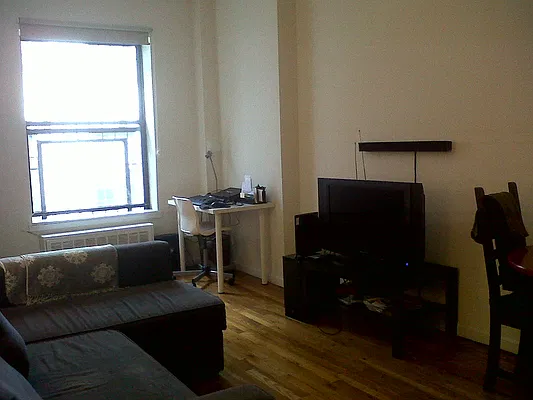 Rented by CNYC Apartments | media 42