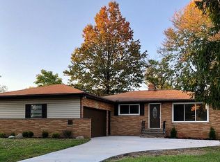 3102 Wallings Rd, North Royalton, OH 44133