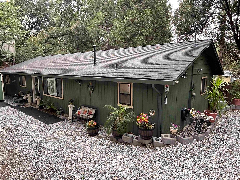 1st image of 21999 Fallview Dr