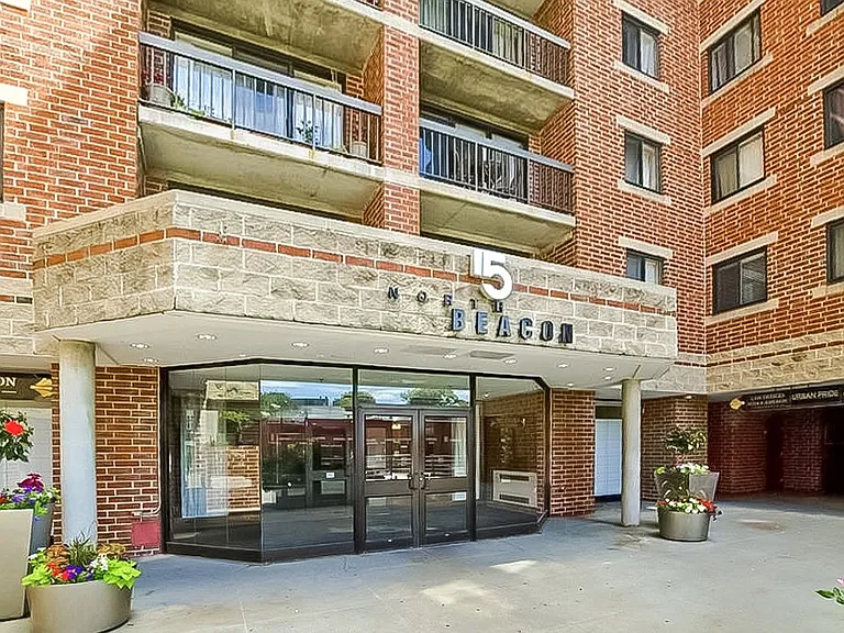 15 N Beacon St #801 — Photo 2