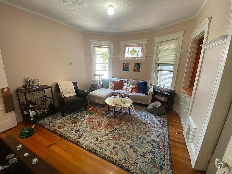 15 Rowell St #3 — Photo 6