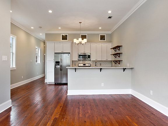 4th image of 324 S Salcedo St