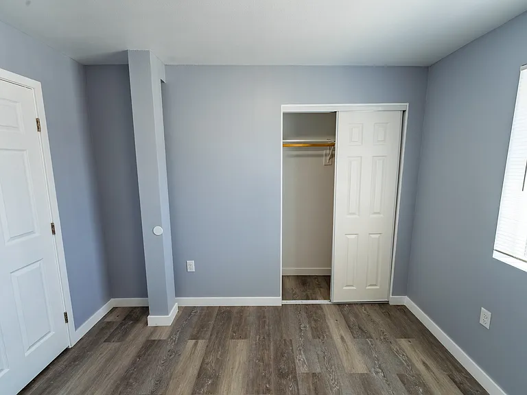10374 Long Beach Blvd #1M — Photo 7