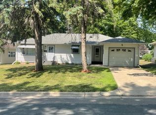 324 S Orange St, Waconia, MN 55387