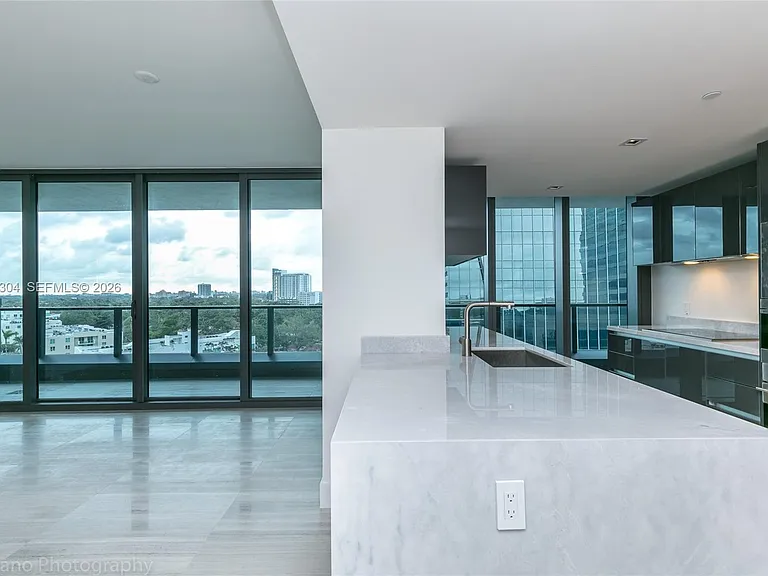 1451 Brickell Ave #905 — Photo 4