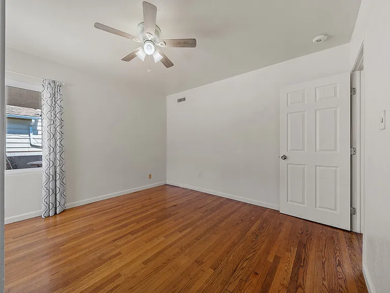 5658 Mary Lane Dr — Photo 24