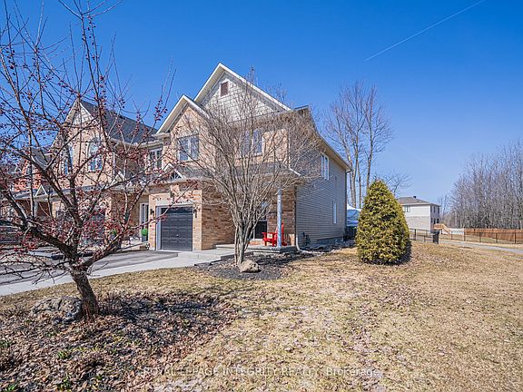 3rd image of 349 Celtic Ridge Cres