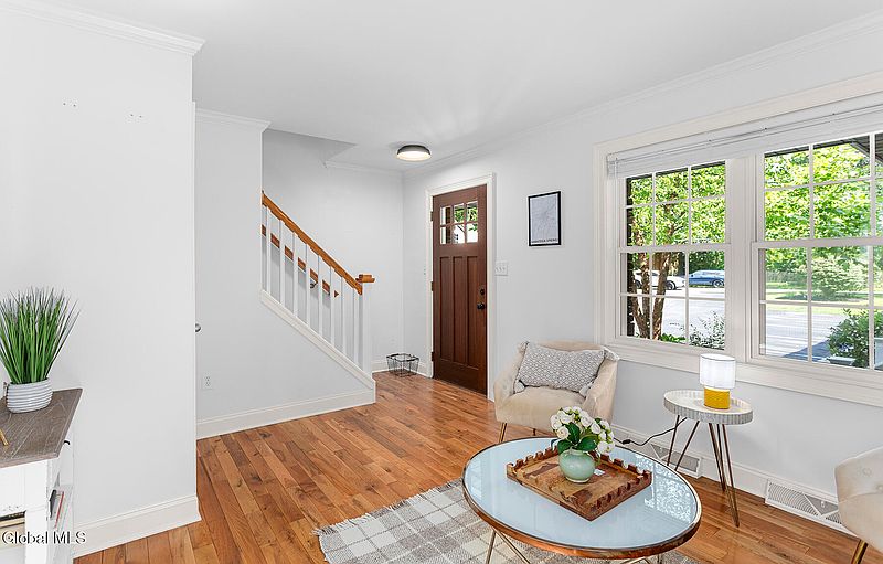 5th image of 11 Cottage Street APT 6