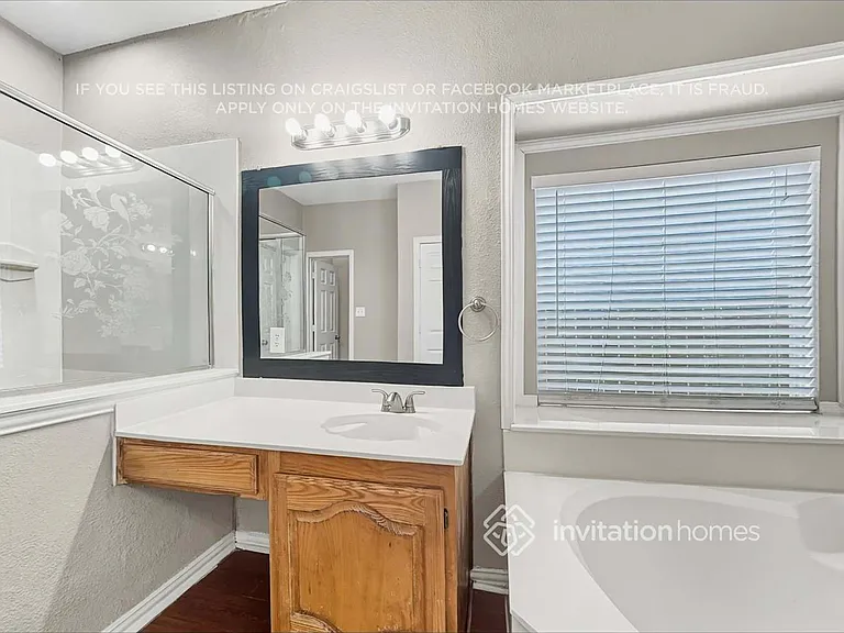4000 Iris Ct — Photo 11