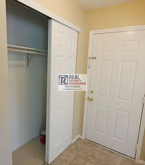 17 Lexington Ct — Photo 25