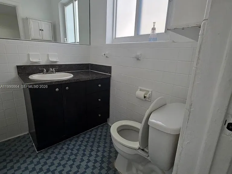 7155 Rue Notre Dame #9 — Photo 13