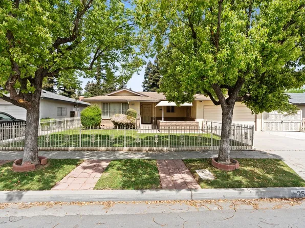 2554 E Magill Ave, Fresno, CA 93710