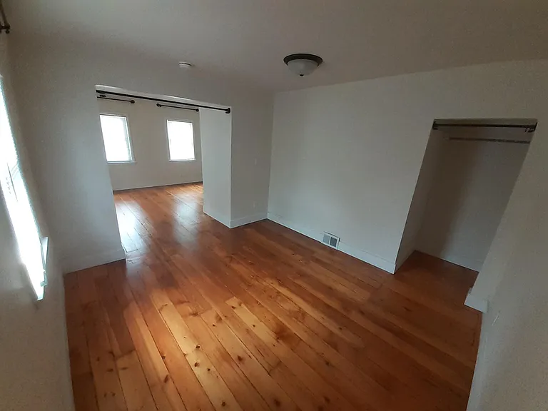 901 Burr Oak Ct — Photo 5