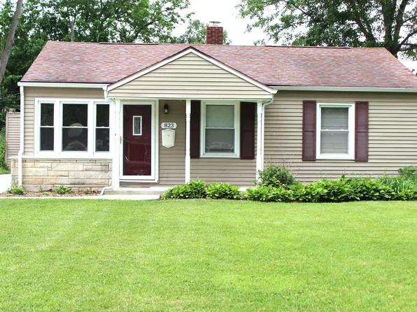823 Northwood Dr, South Bend, IN 46617