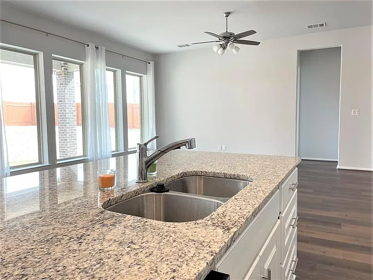 156 Santa Maria St — Photo 14