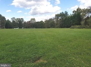 4 Paoletti Dr, Wilmington, DE 19808