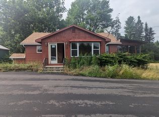 788 Main Rd, Bradford, ME 04410