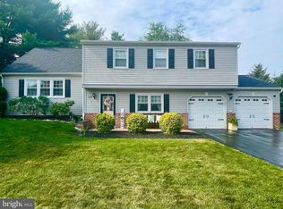 1279 Palomino Dr, Warrington, PA 18976