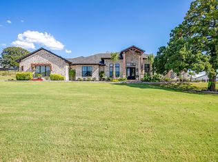 312 Pear Valley Ln, Burleson, TX 76028