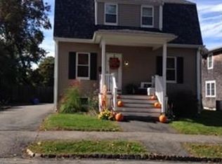 64 Chestnut St, Fairhaven, MA 02719