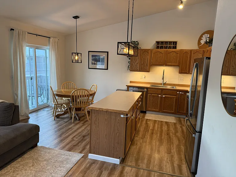 583 Ocean Point Dr — Photo 4
