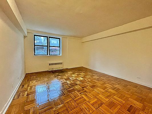 2nd image of 89-29 163rd St #2B