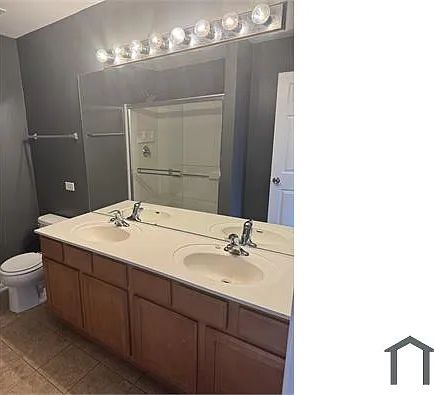 2495 Emily Ln — Photo 17