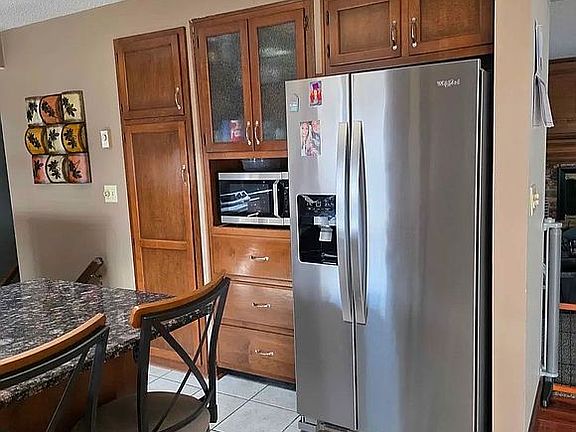 4th image of 580 Three Rivers Ct