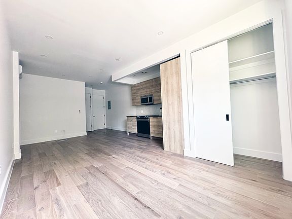 5th image of 176 Quincy St #1H