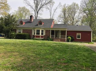 Bartley Dr, Louisville, KY 40291