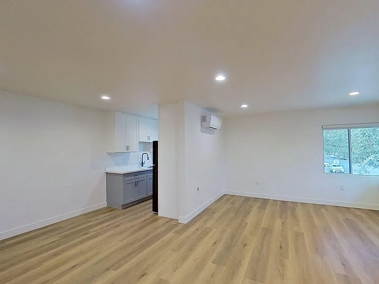 829 N Garfield St — Photo 130