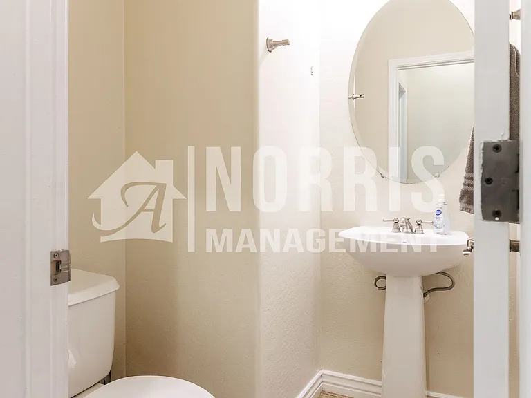 311 W Blue Lagoon Dr — Photo 32